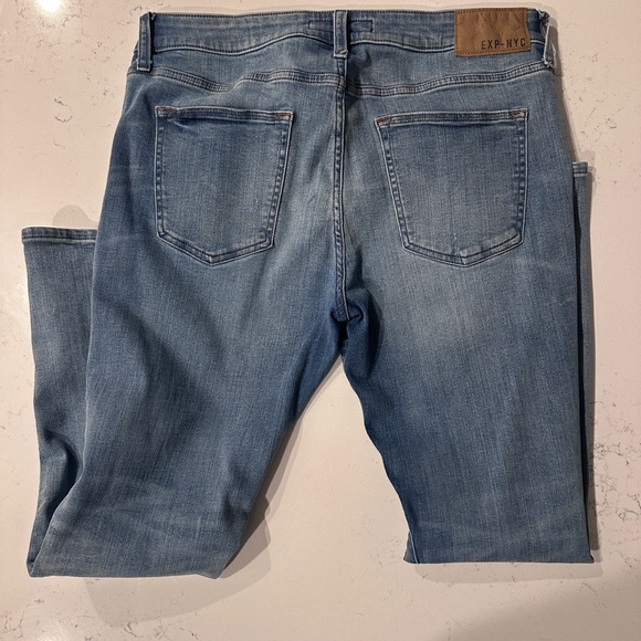 Men’s Express Medium Wash Skinny Jeans - Picture 7 of 7